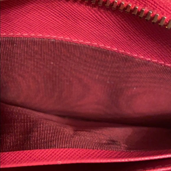 Authentic Prada wallet - Picture 9 of 10